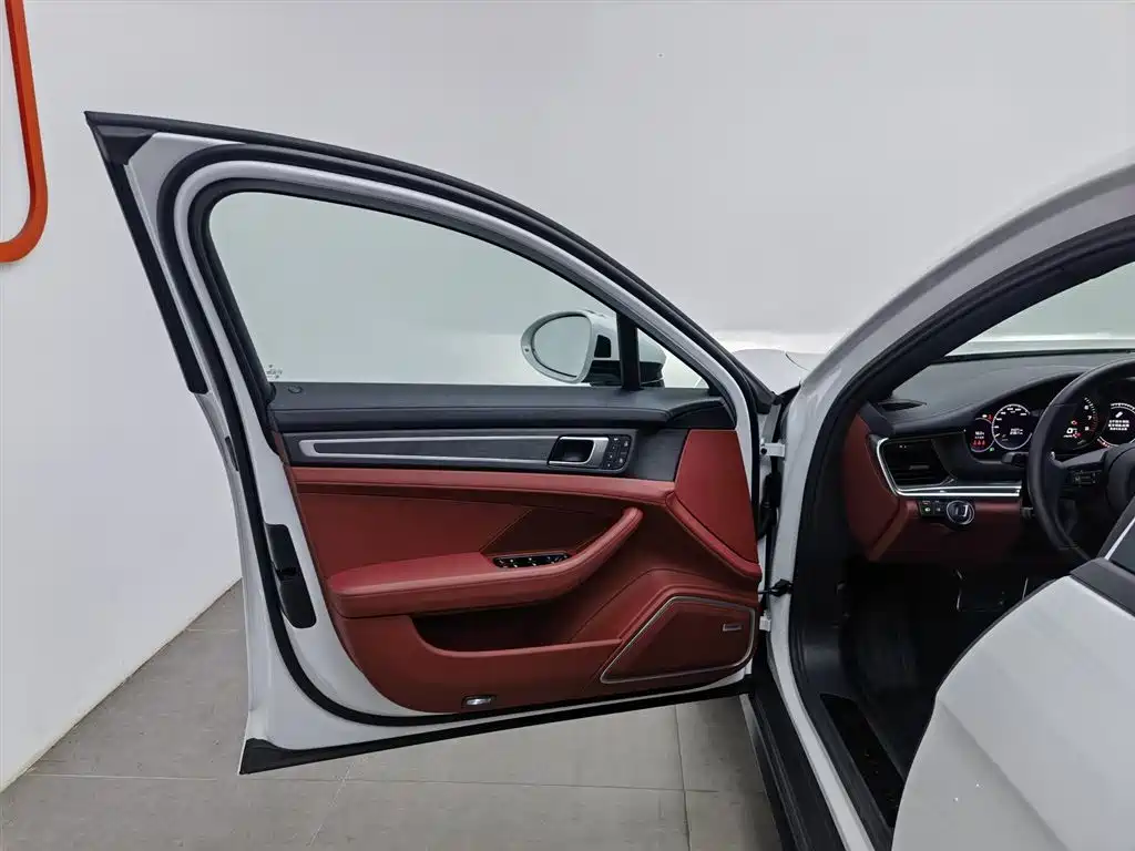 Porsche Panamera New Energy 2023 Facelift Panamera 4 E-Hybrid Platinum Edition 2.9T фото 8