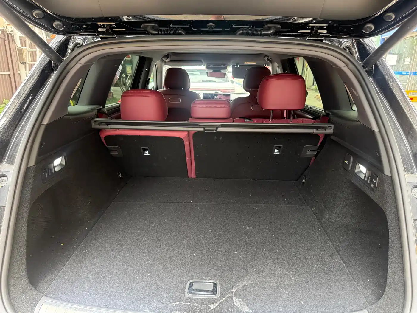 AITO Wenjie AITO M7 2026 Extended Range Max Long Range Edition 5-Seater фото 11