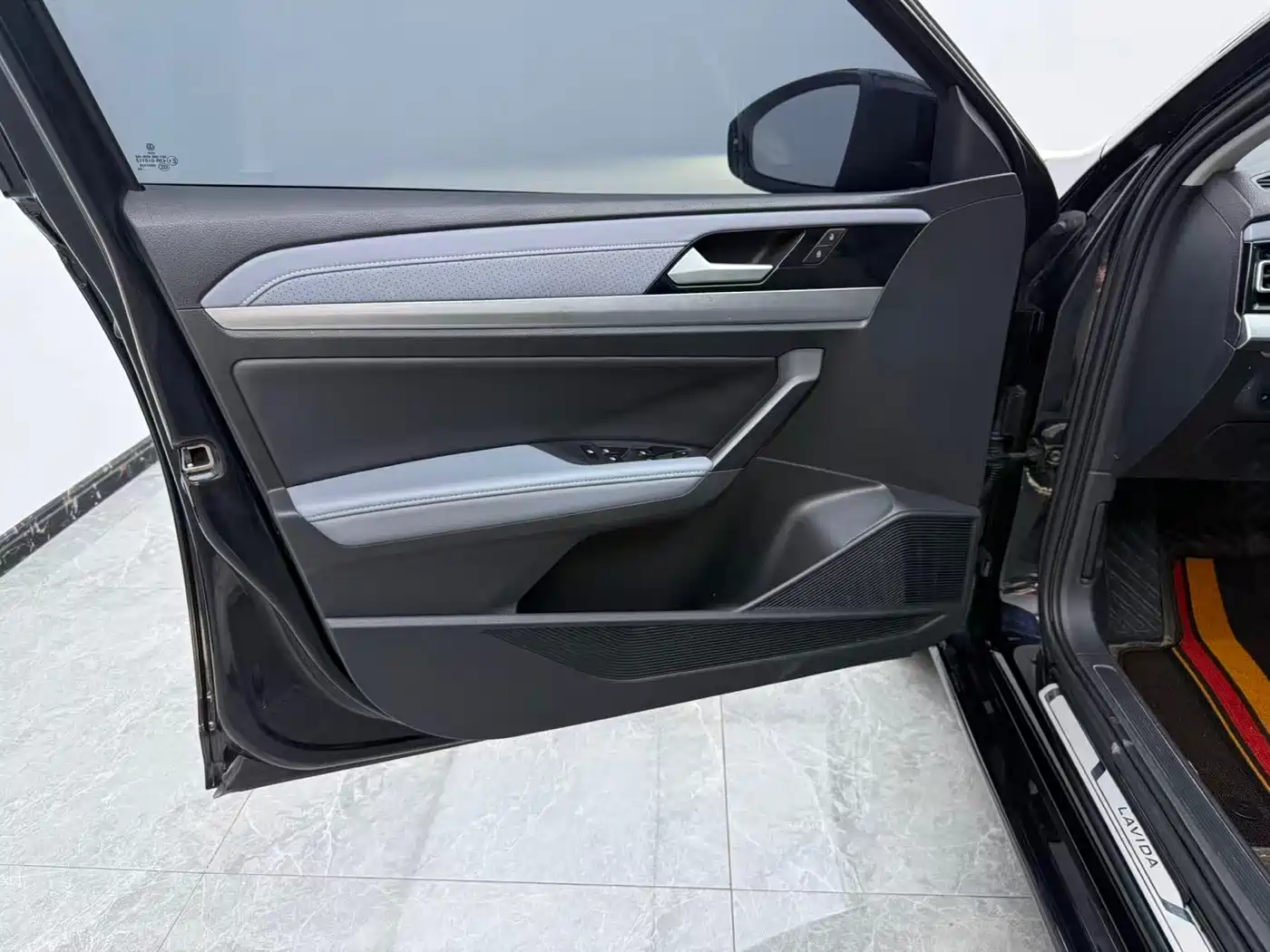 Volkswagen Lavida 2024 Model 300TSI DSG Full Comfort Edition фото 12