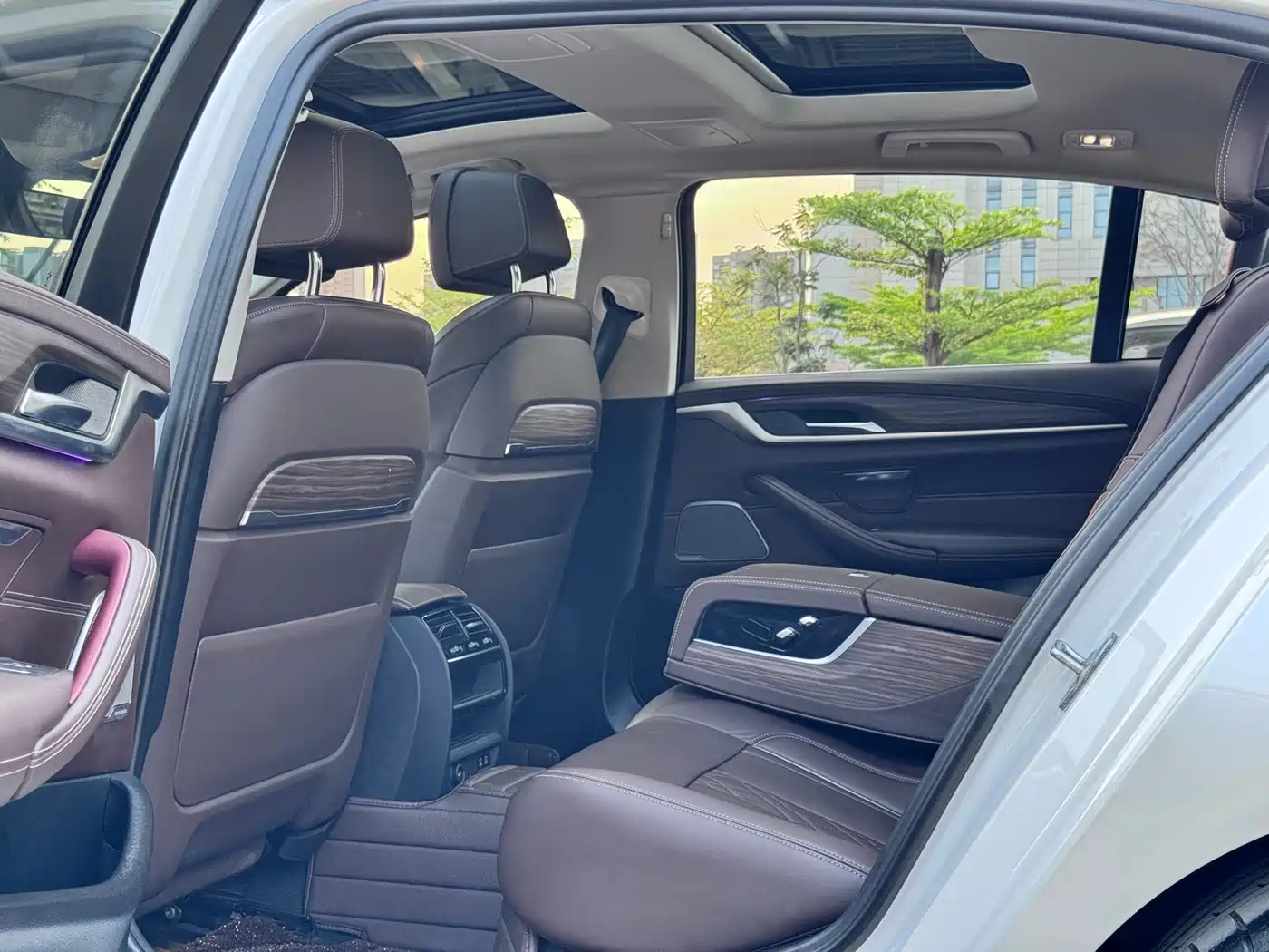 BMW 5 SERIES NEW ENERGY