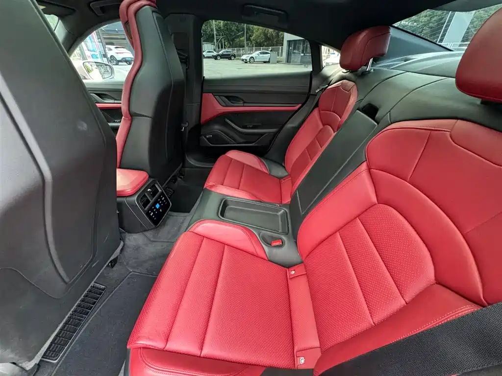Porsche Taycan 2022 Facelift Taycan фото 7