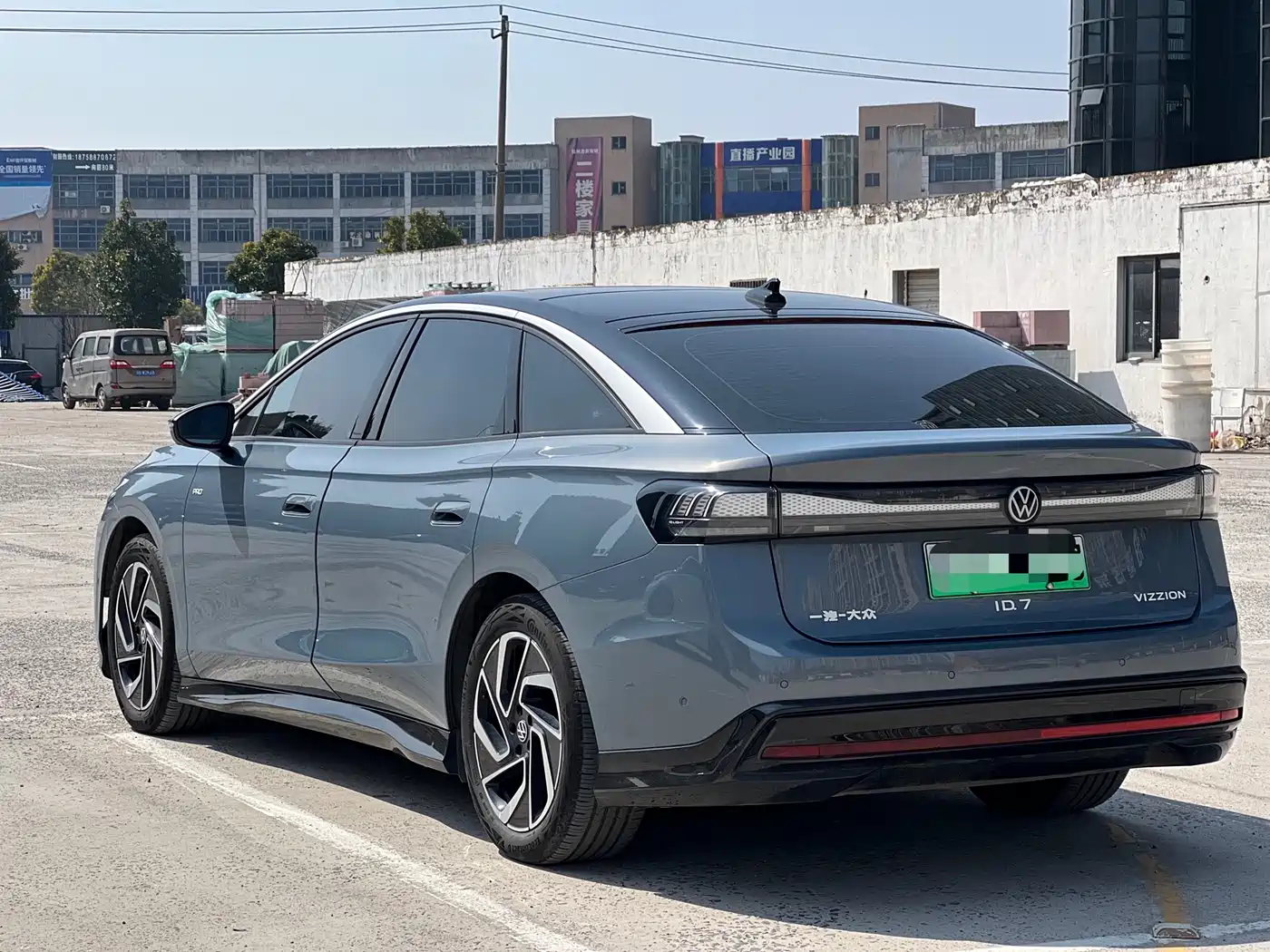 VOLKSWAGEN ID.7 VIZZION
