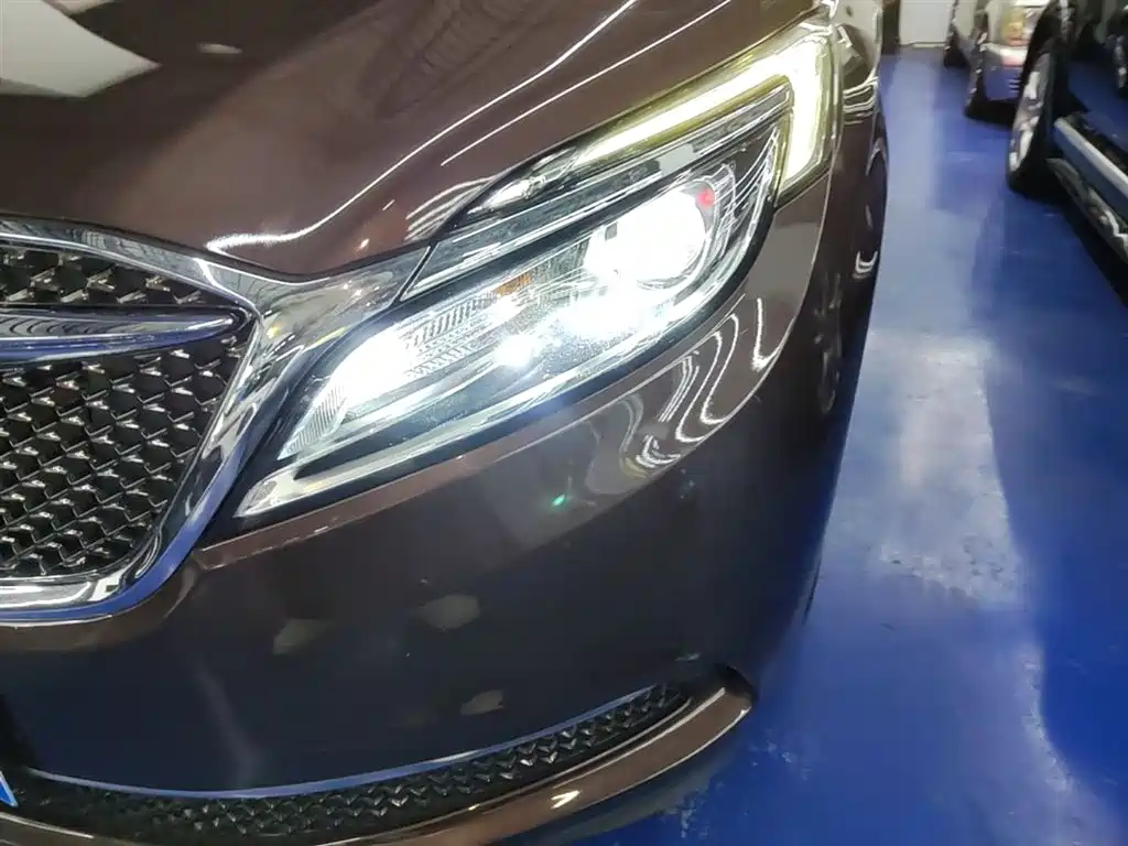 Buick GL8 2018 ES 28T Comfort Type China VI фото 23