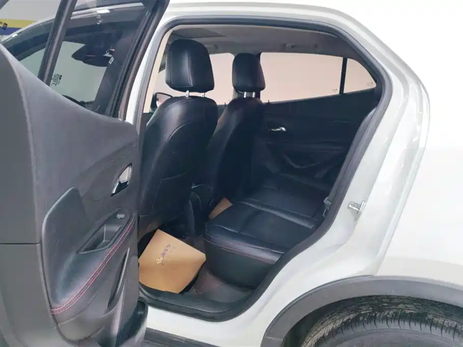 Buick Encore 2018 18T Automatic 2WD Urban Leading фото 11
