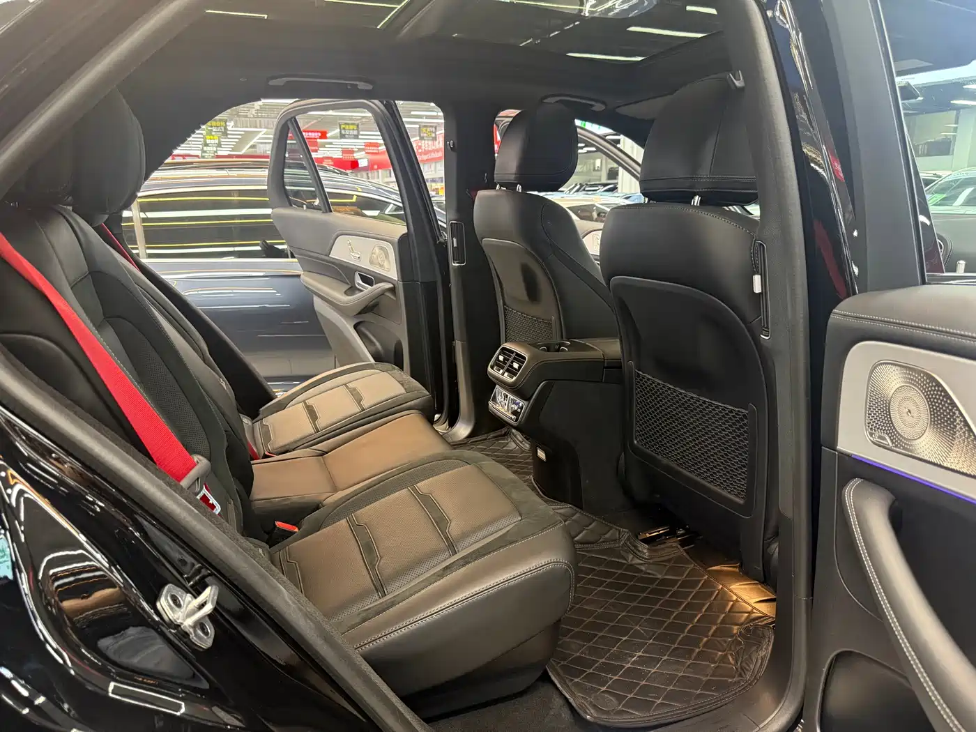 Mercedes-Benz GLE AMG 2024 AMG GLE 53 4MATIC+ фото 14