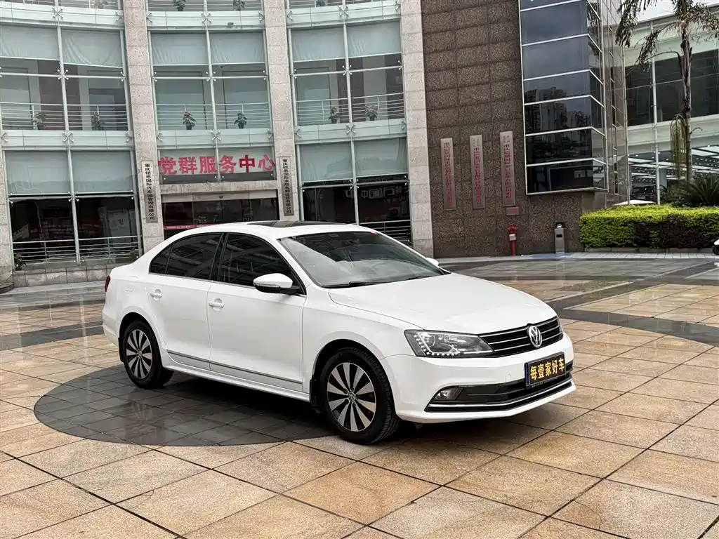 Volkswagen Sagitar 2018 280TSI DSG Comfort фото 2