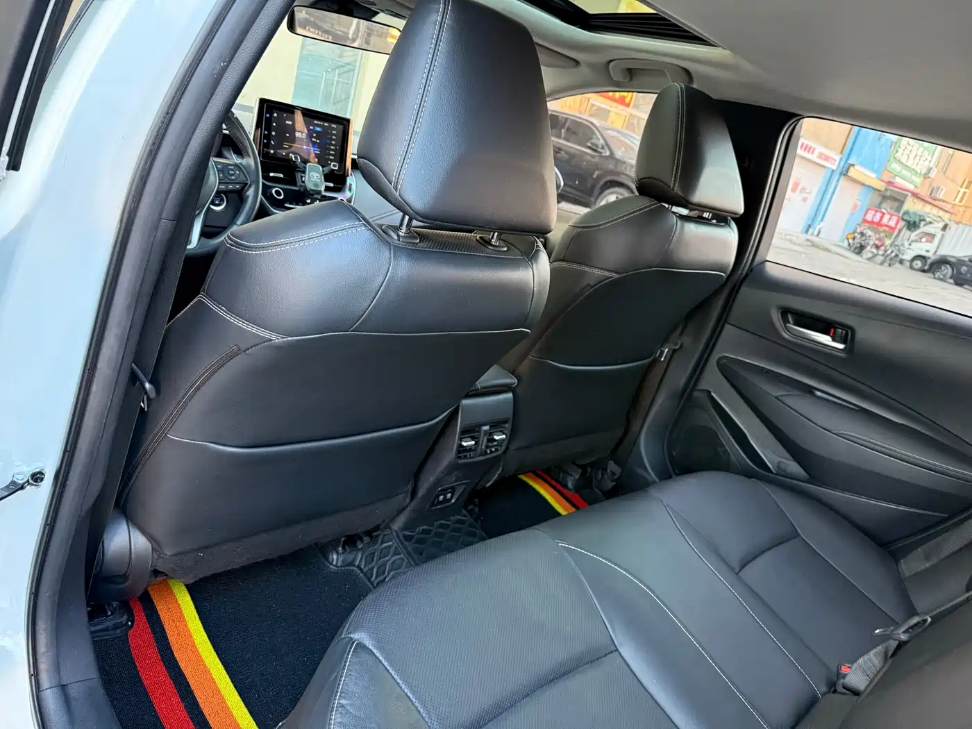 Toyota Corolla 2021 1.2T S-CVT Luxury Edition фото 15