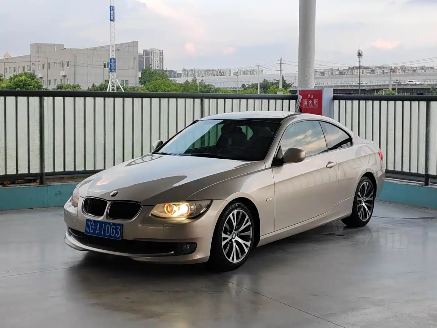 BMW 3 Series (Import) 2013 2011 320i Coupe
