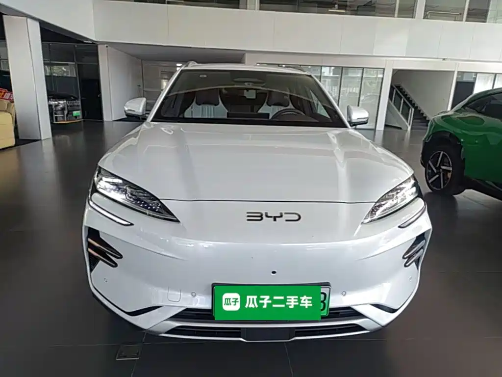 Photo 3 - BYD Song PLUS PHEV