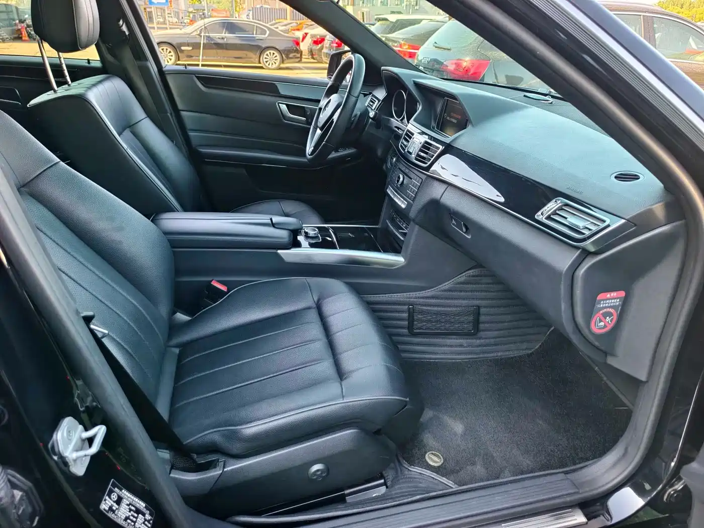 Mercedes-Benz E-Class 2015 E 200 L фото 16