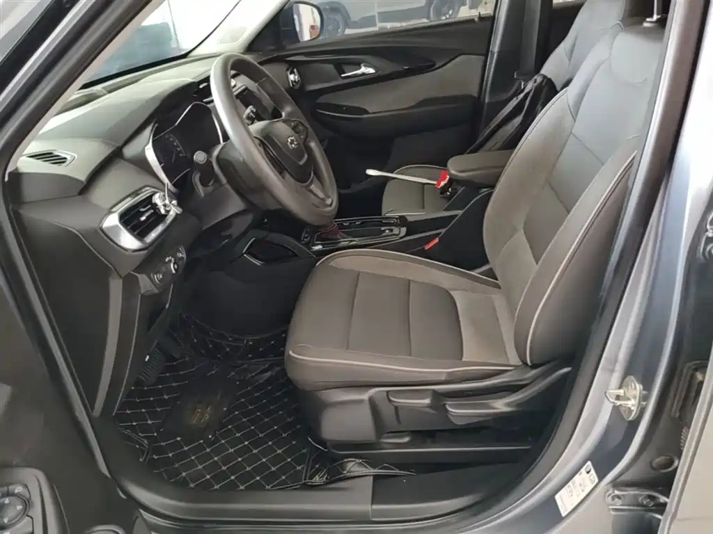 Chevrolet Trailblazer 2019 435T Redline CVT FWD Sport Edition (China VI) фото 11