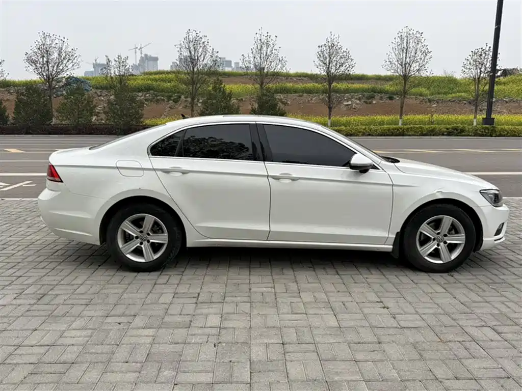 Volkswagen Lamando 2018 230TSI DSG Trend Edition фото 25