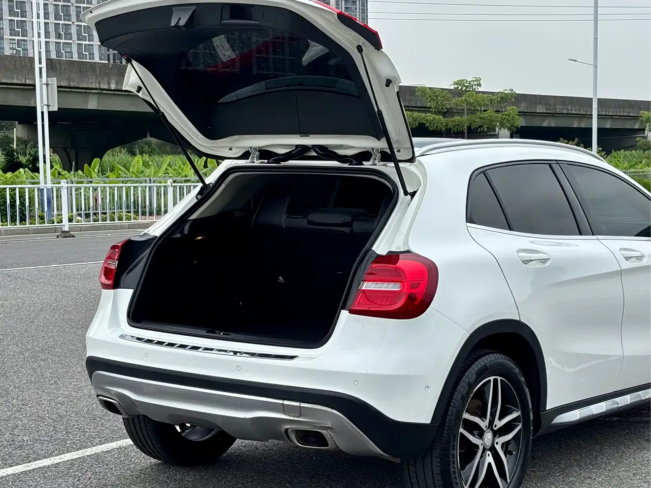 Mercedes-Benz GLA 2015 2015 GLA 220 4MATIC Fashion Edition