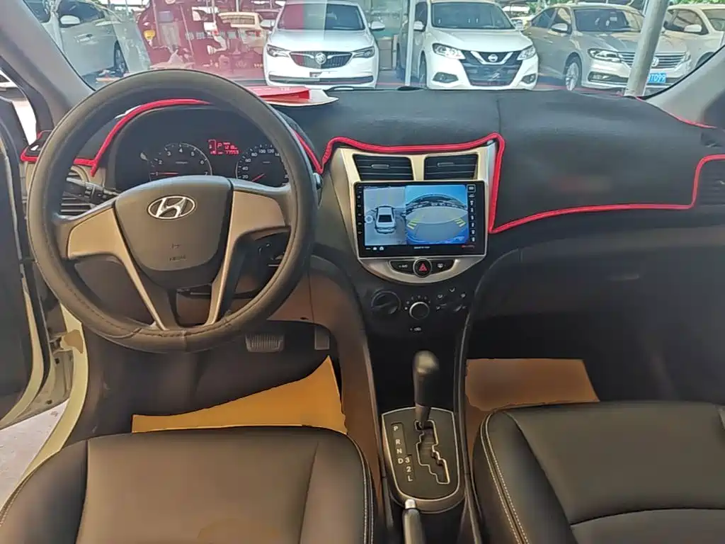 Hyundai Reina 2016 2016 1.4L Automatic GLX Leading