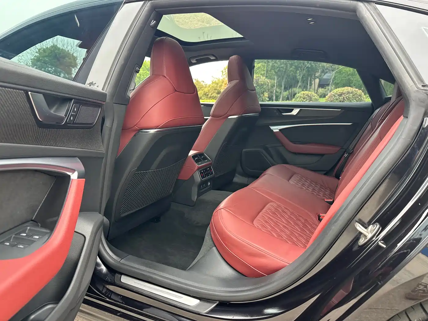 Audi A7L 2022 45 TFSI quattro S-line Black Warrior Edition фото 8