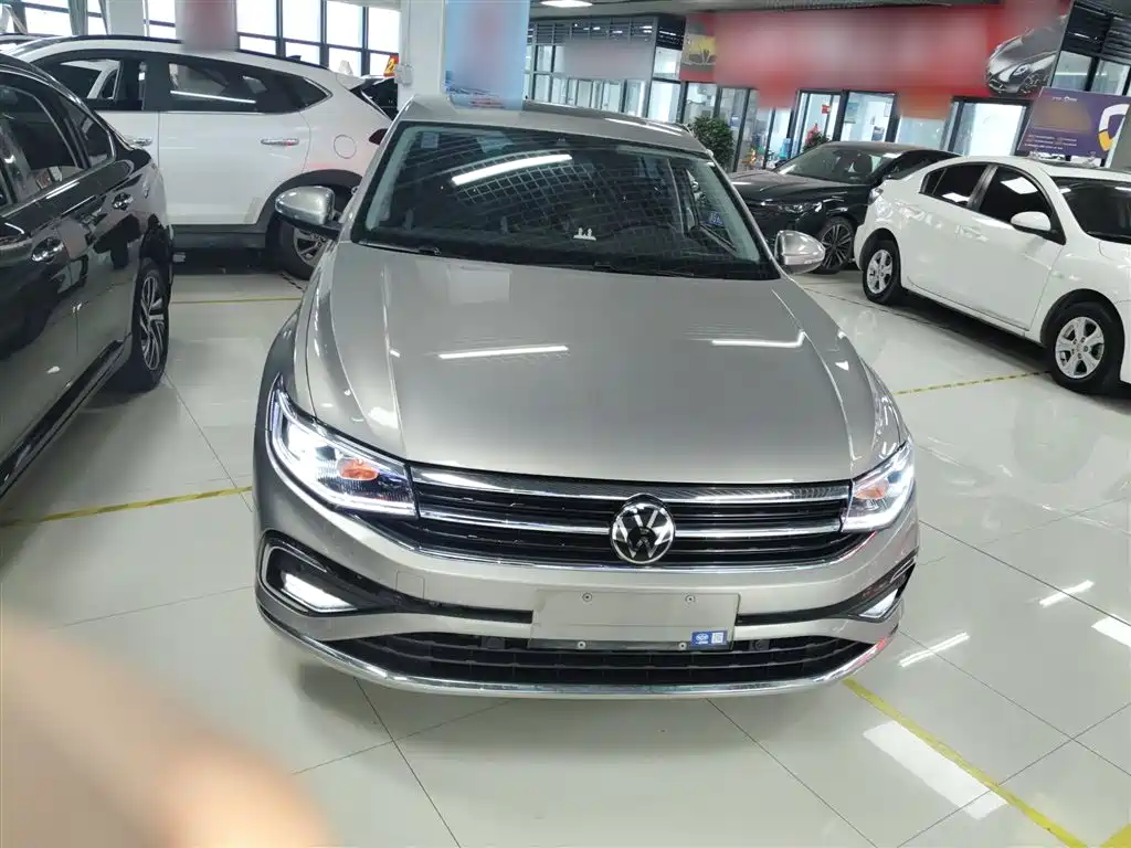 Volkswagen Bora 2023 300TSI DSG Premium Edition фото 3