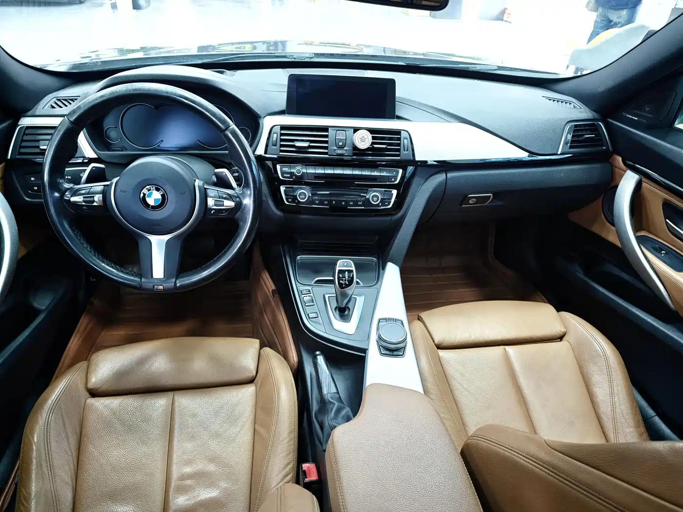 BMW 3 Series GT 2019 320i M Sport Model фото 11