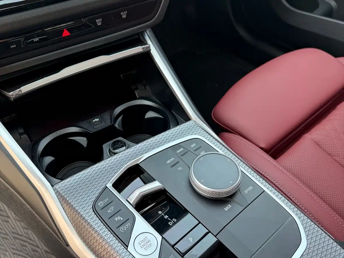 BMW 3 Series 2024 325Li M Sport Shadowline Package фото 12