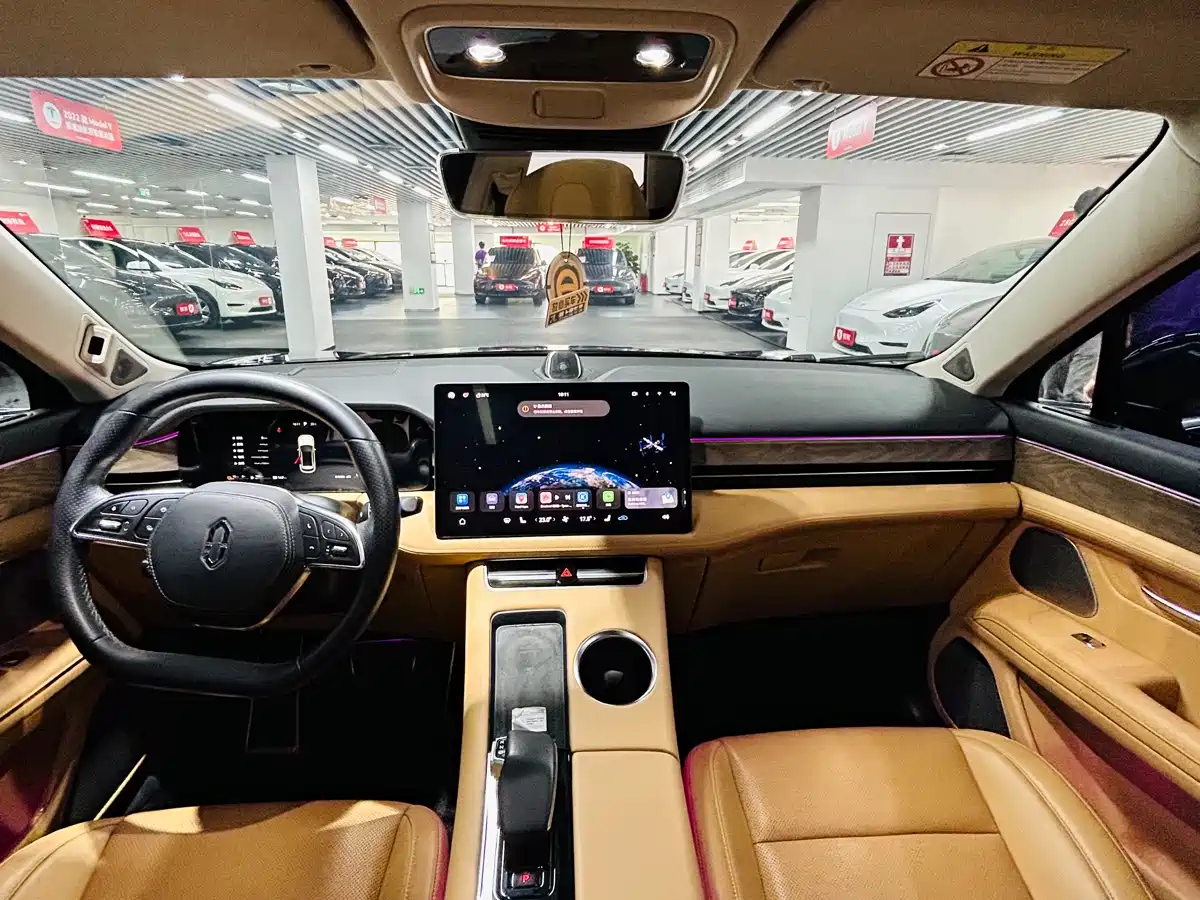 AITO Wenjie AITO M5 2022 Extended Range AWD Performance Edition фото 9
