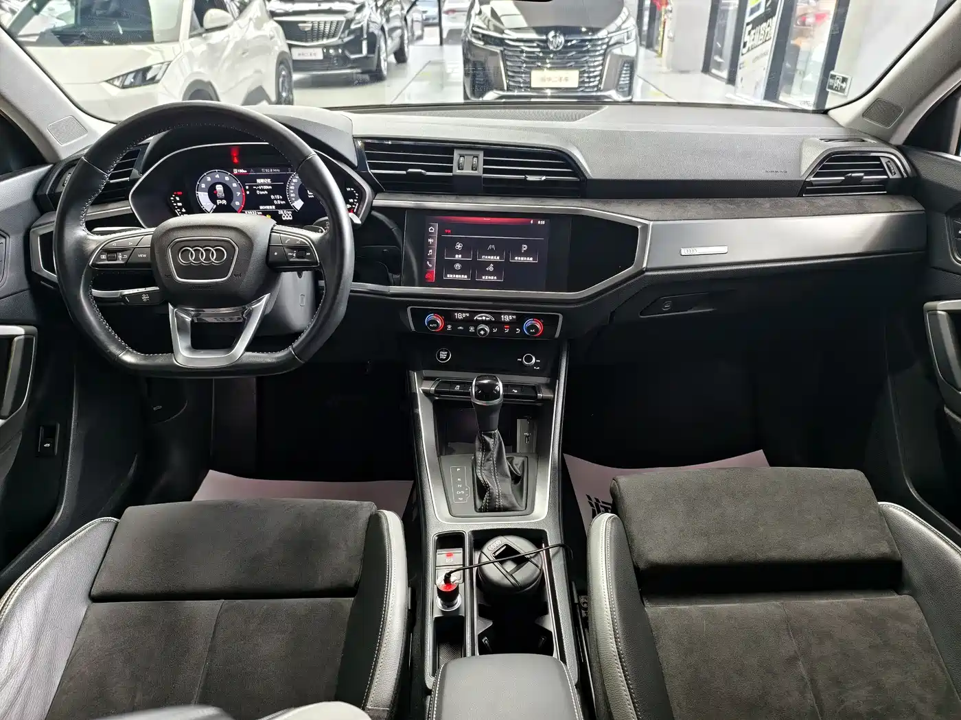 Audi Q3 2021 35 TFSI Fashion Sport фото 10