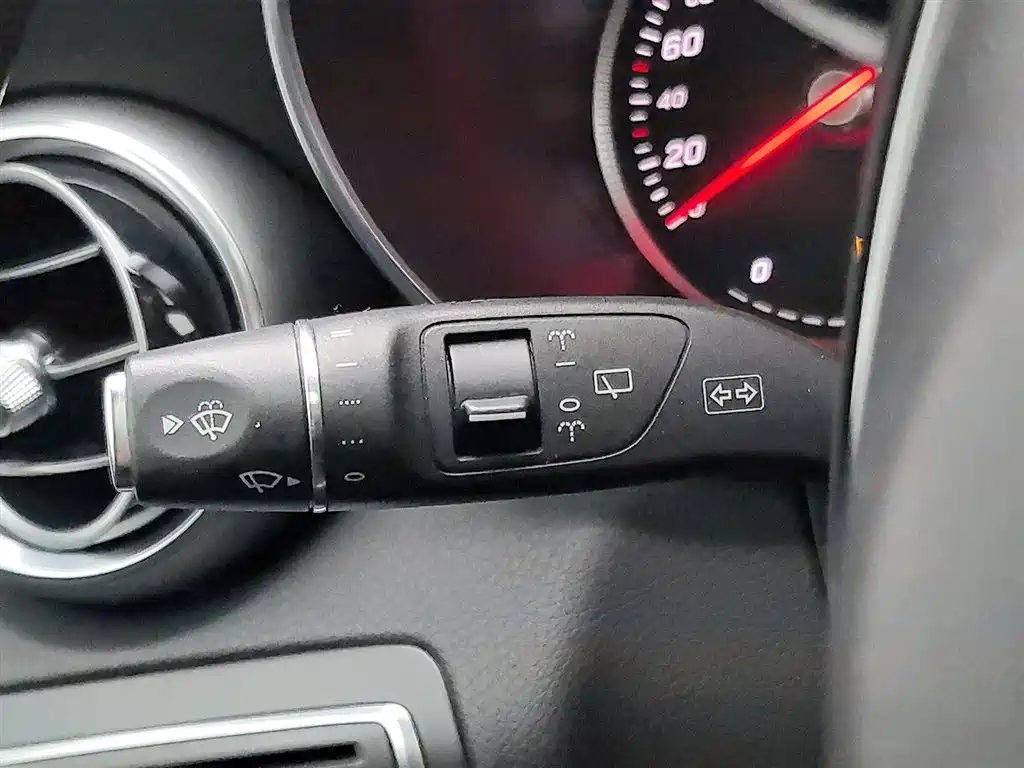 Mercedes-Benz GLC 2016 GLC 200 4MATIC фото 21