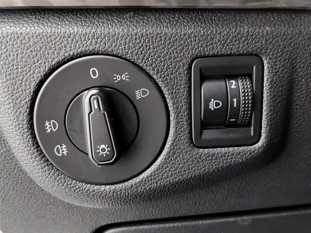 Volkswagen Lavida 2018 Hatchback 280TSI DSG Comfort Edition China V фото 21