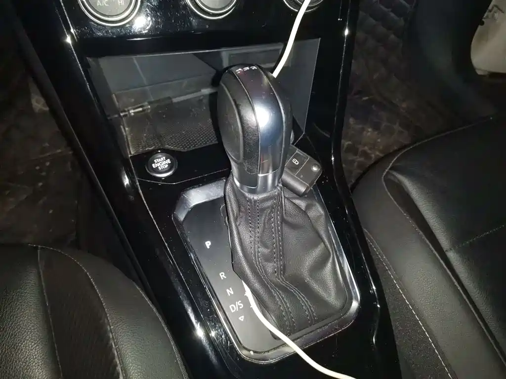 Volkswagen T-ROC 2020 280TSI DSG 2WD Comfort фото 7