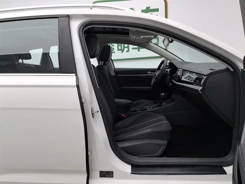 Volkswagen Lavida 2018 Hatchback 280TSI DSG Comfort Edition China V фото 23