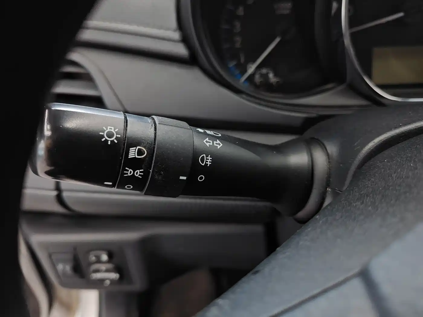 Toyota Vios FS 2017 1.5L CVT Fengchi Edition фото 14