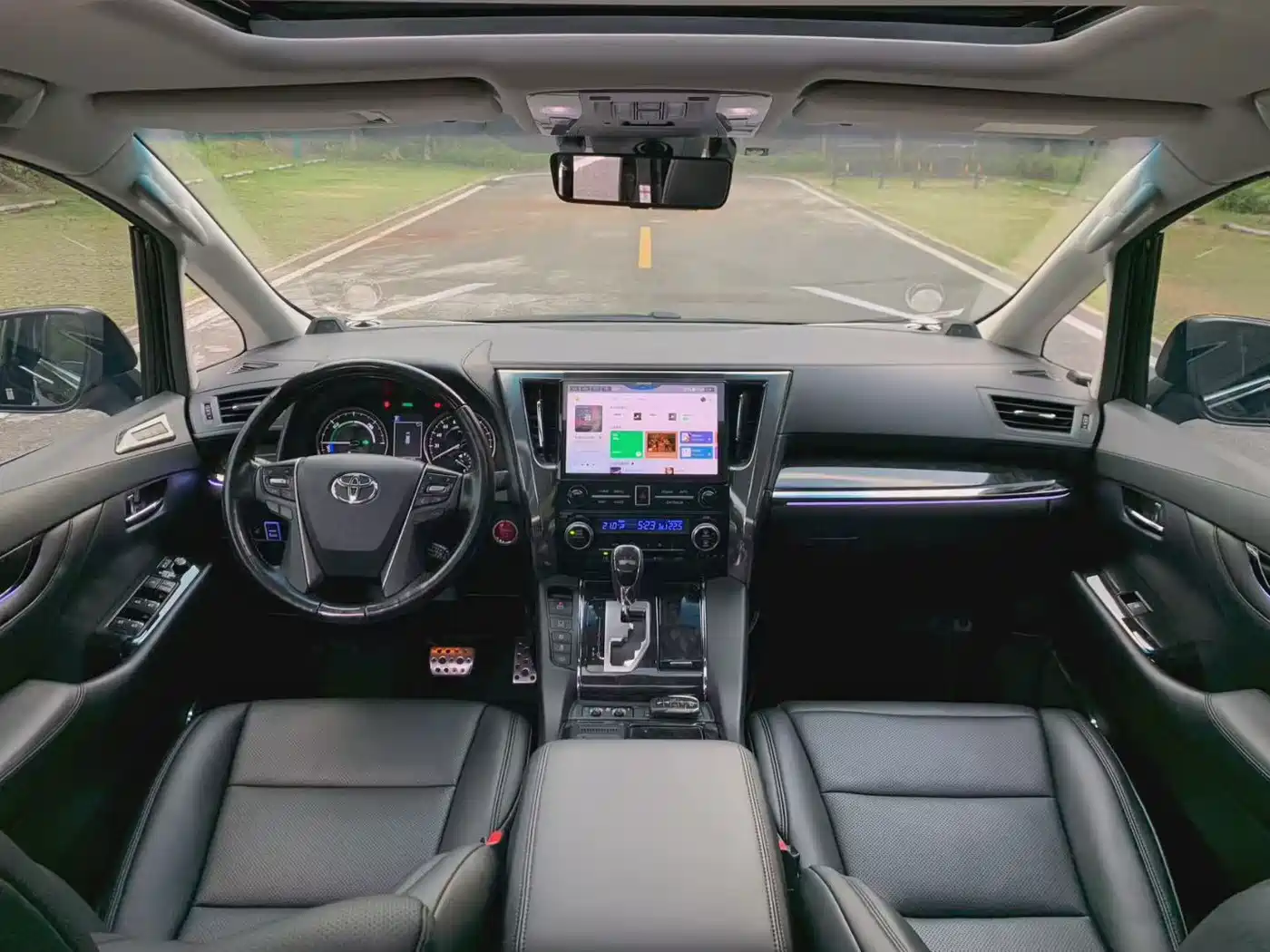 Toyota Vellfire 2020 2019 Hybrid 2.5L HV Luxury Edition