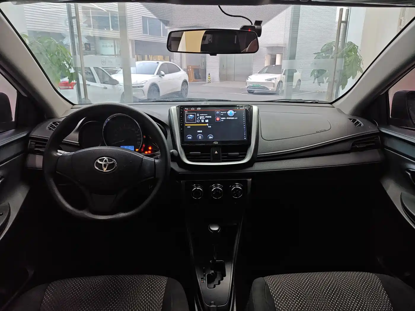 Toyota Vios FS 2017 1.5L CVT Fengchi Edition фото 7