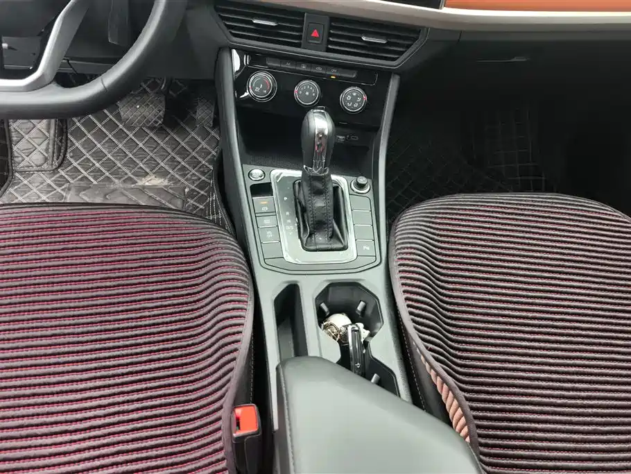 Volkswagen Bora 2023 200TSI DSG Yuexing Edition фото 16