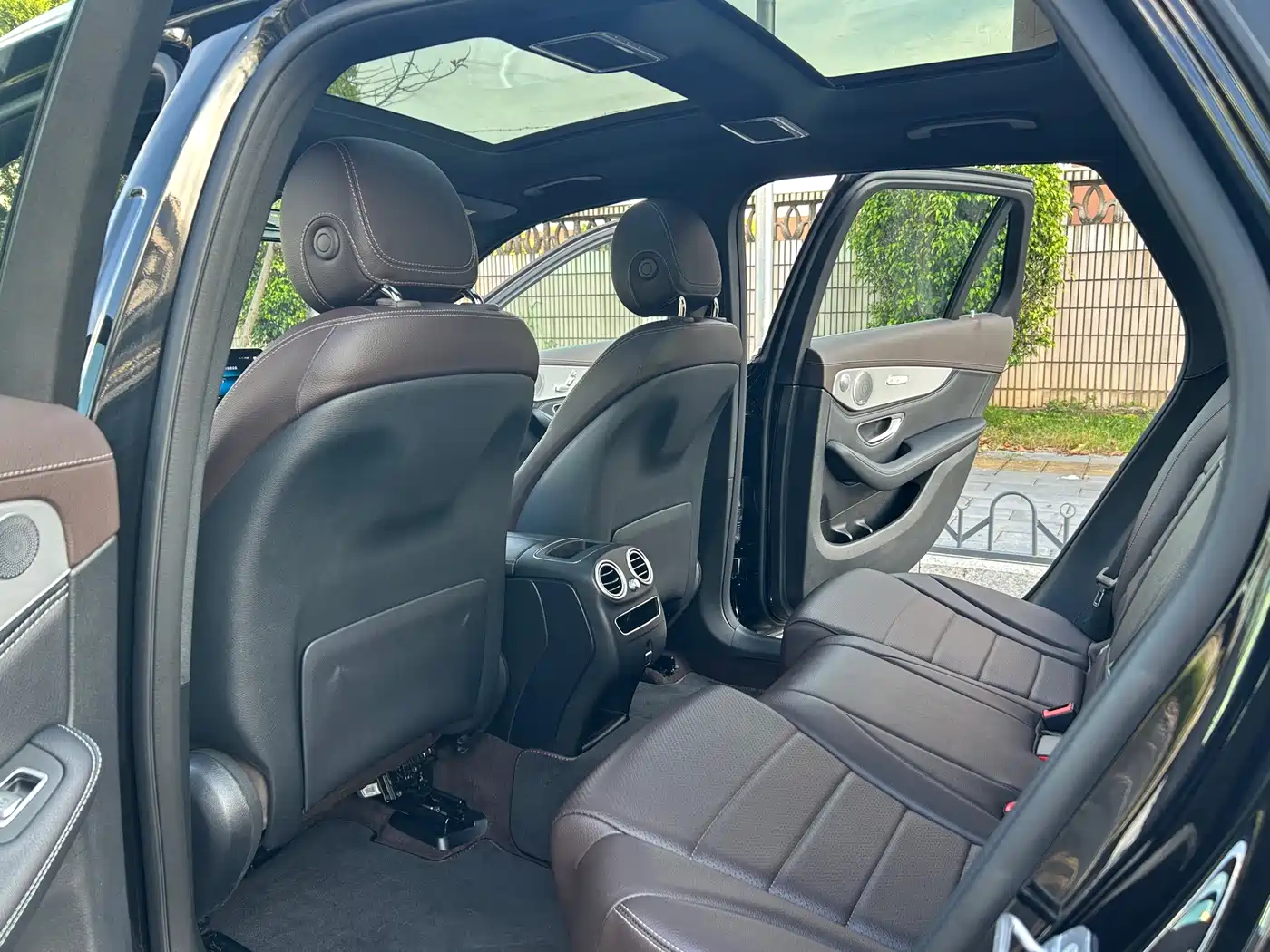 Mercedes-Benz GLC 2020 Facelift GLC 260 L 4MATIC Dynamic фото 6