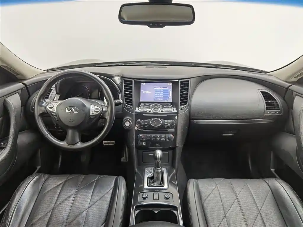 Infiniti FX 2011 FX35 Premium фото 5