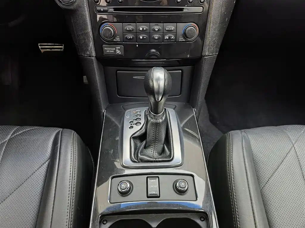 Infiniti FX 2011 FX35 Premium фото 13