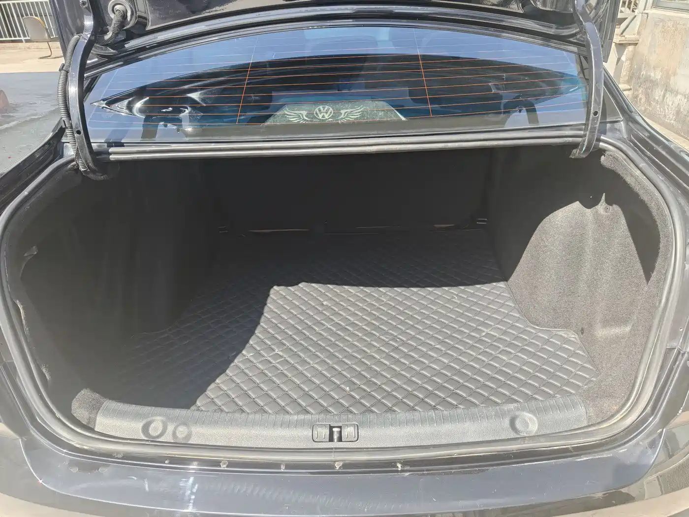 Volkswagen Lavida 2017 1.6L Automatic Trend Edition фото 14