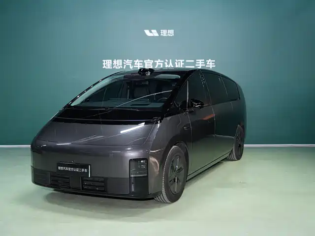 Li Auto MEGA 2024 Ultra