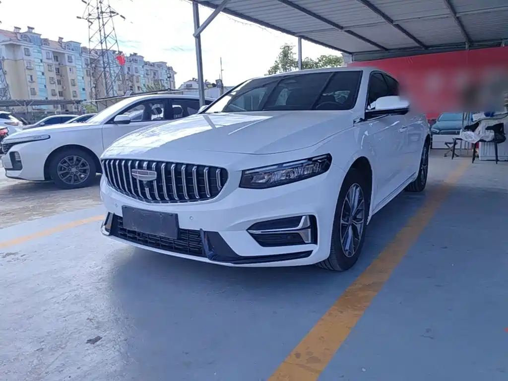 Фото 2 - Geely Preface