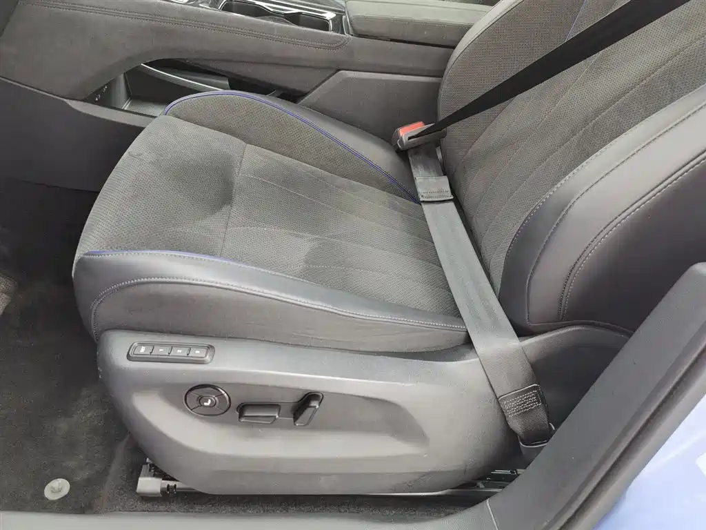 Volkswagen Tiguan L 2024 PRO 380TSI 4WD R-Line Premium Edition фото 20