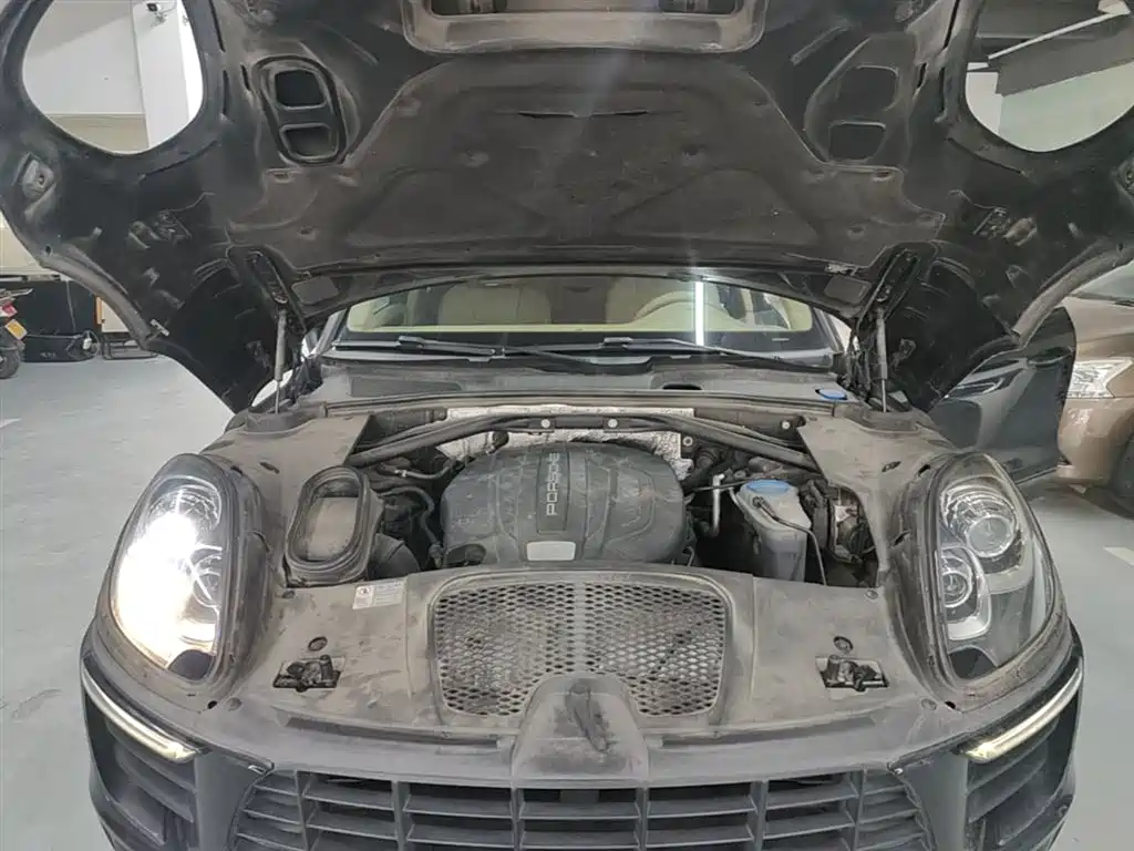Porsche Macan 2017 Macan 2.0T фото 16