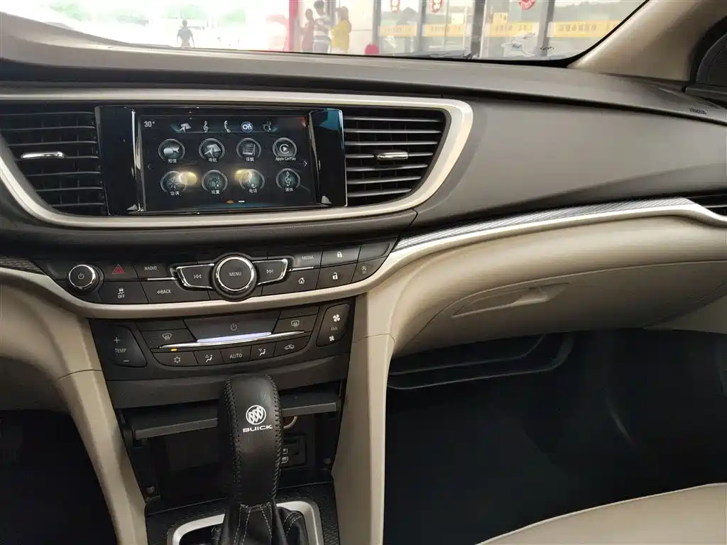Фото 10 - Buick Excelle