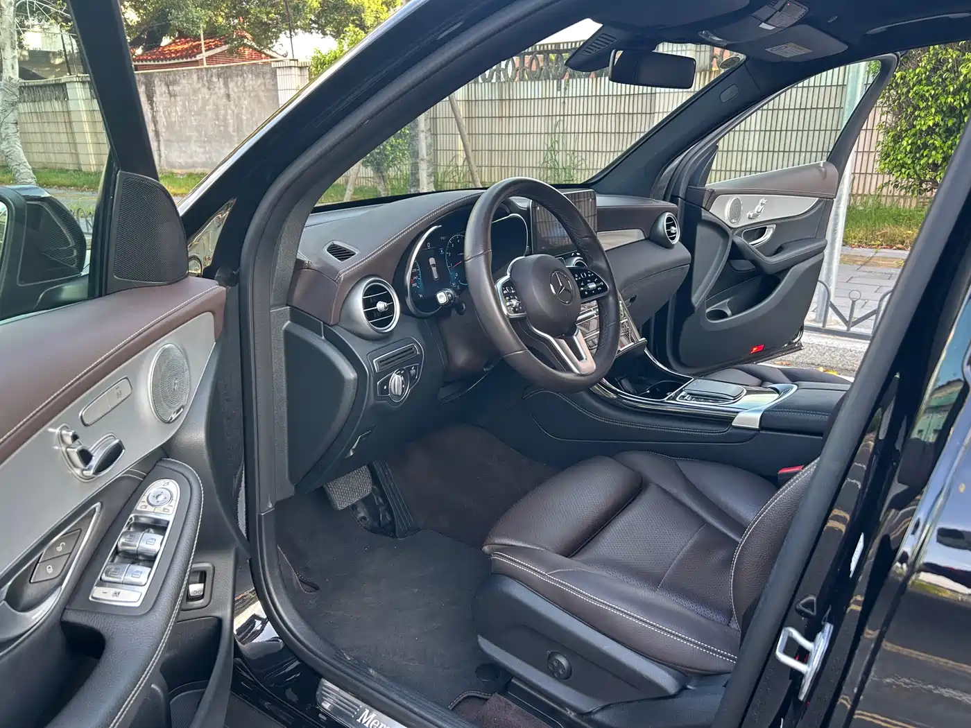 Mercedes-Benz GLC 2020 Facelift GLC 260 L 4MATIC Dynamic фото 4