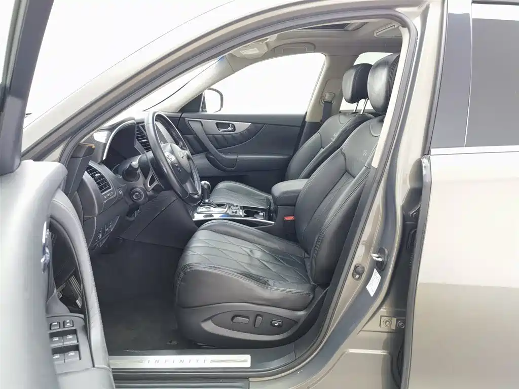 Infiniti FX 2011 FX35 Premium фото 10