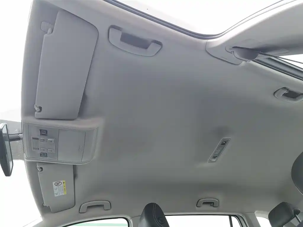 Volkswagen Tiguan L 2022 330TSI Automatic 2WD Comfort Edition фото 14