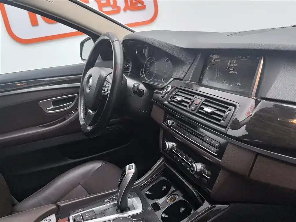 BMW 5 Series 2014 525Li Luxury Design Package фото 22