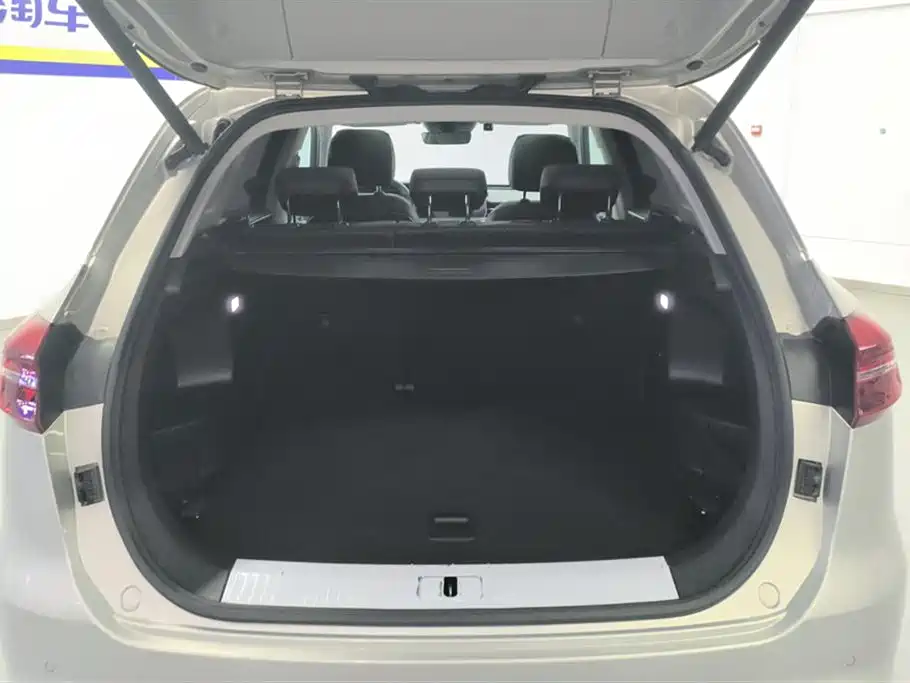 Hongqi HS5 2022 2.0T Smart Connection Flag Enjoy 4WD Shopping Edition фото 4