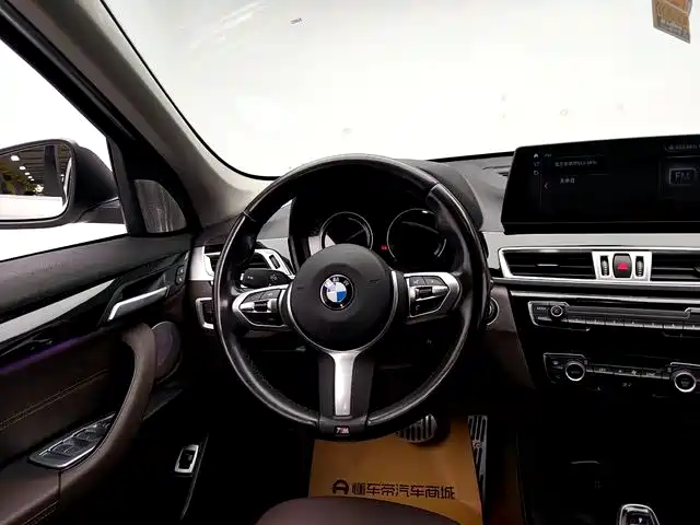BMW X1 2022 sDrive25Li Leading фото 13