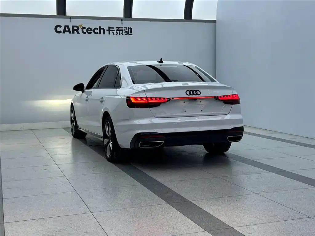 Audi A4L 2022 40 TFSI Luxury Dynamic фото 4