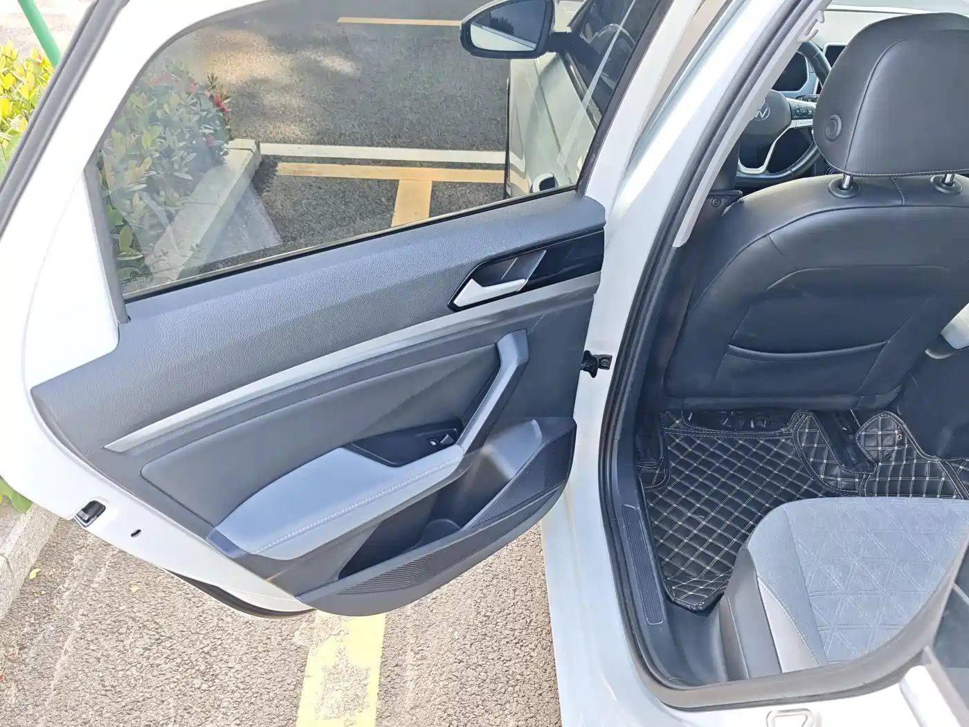 Volkswagen Lavida 2023 280TSI DSG Comfort Edition фото 14