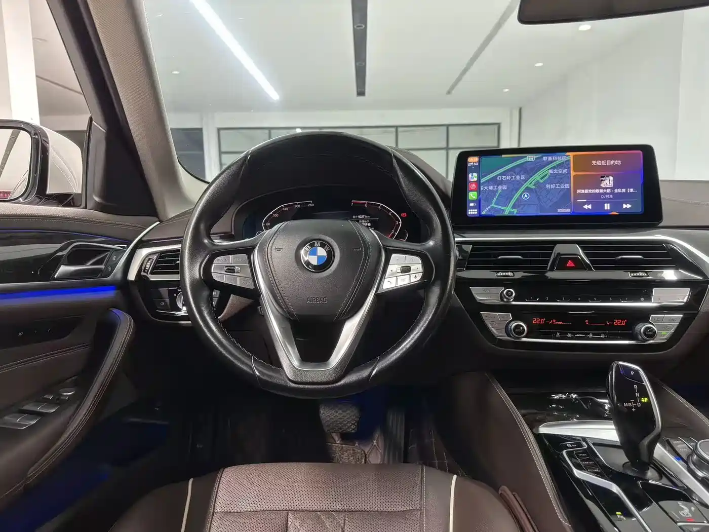 BMW 5 Series 2021 525Li Luxury Package фото 2
